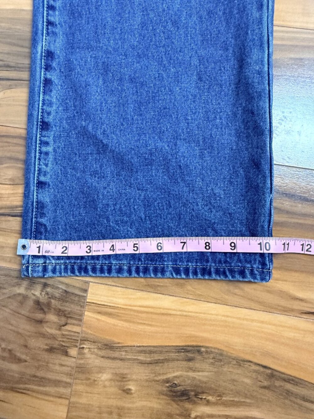 Edikted Karie Mid Rise Baggy Jeans Size M NWT - Picture 7 of 7